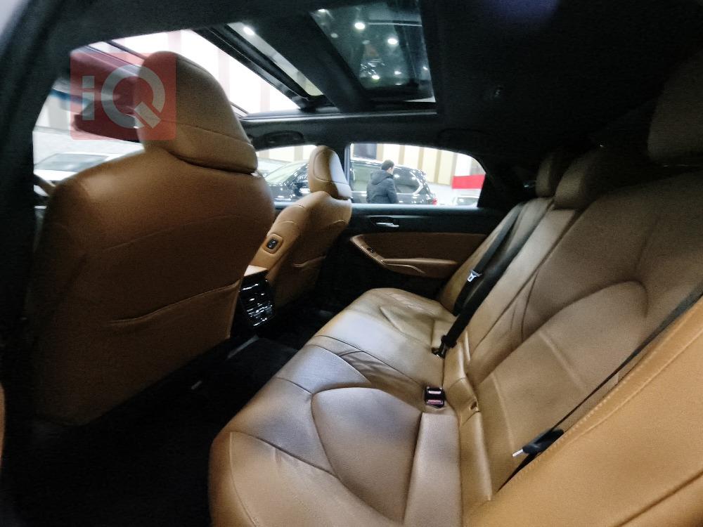 تويوتا أفالون